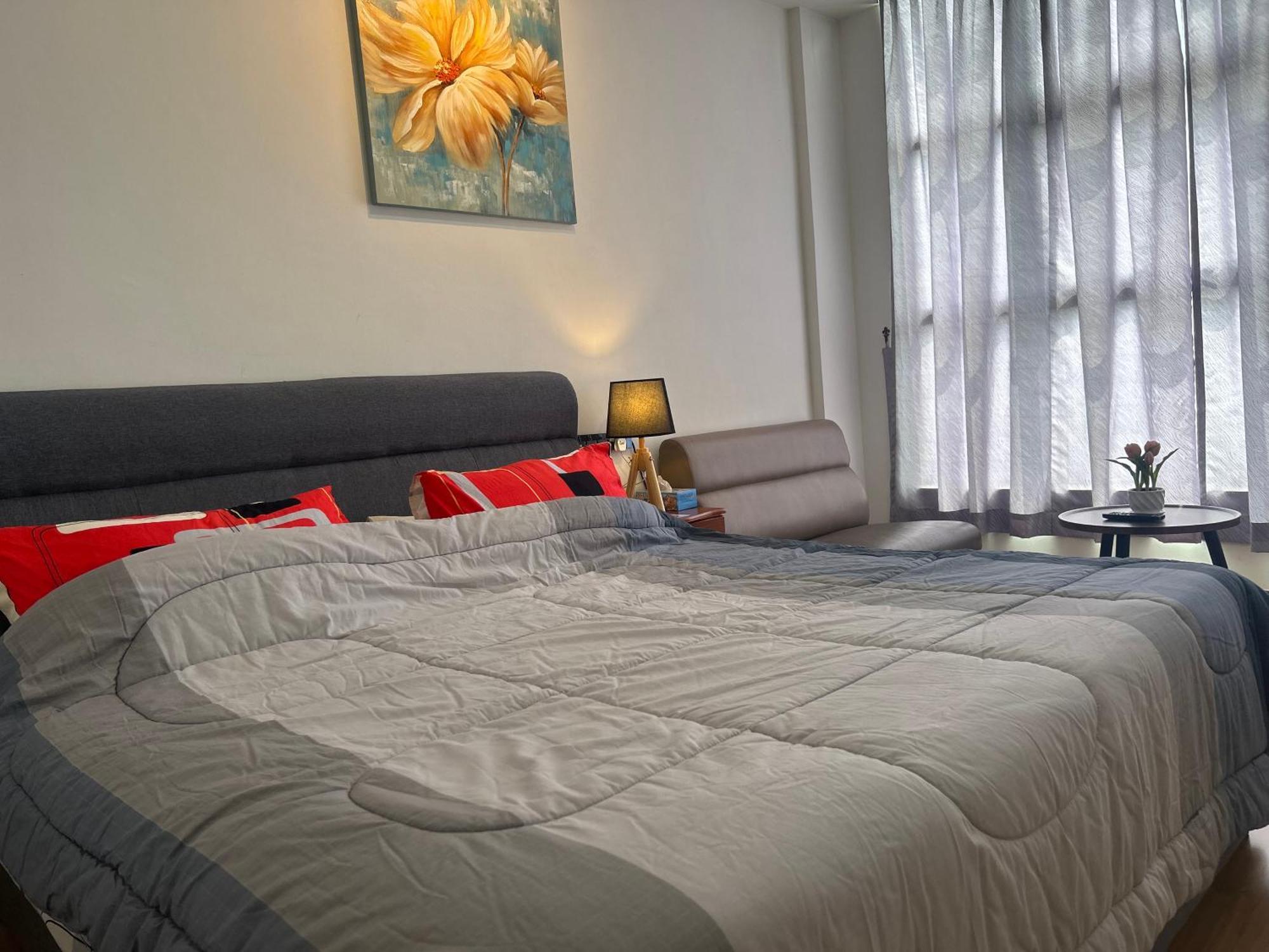 Roxy Apartment Kuching Bagian luar foto