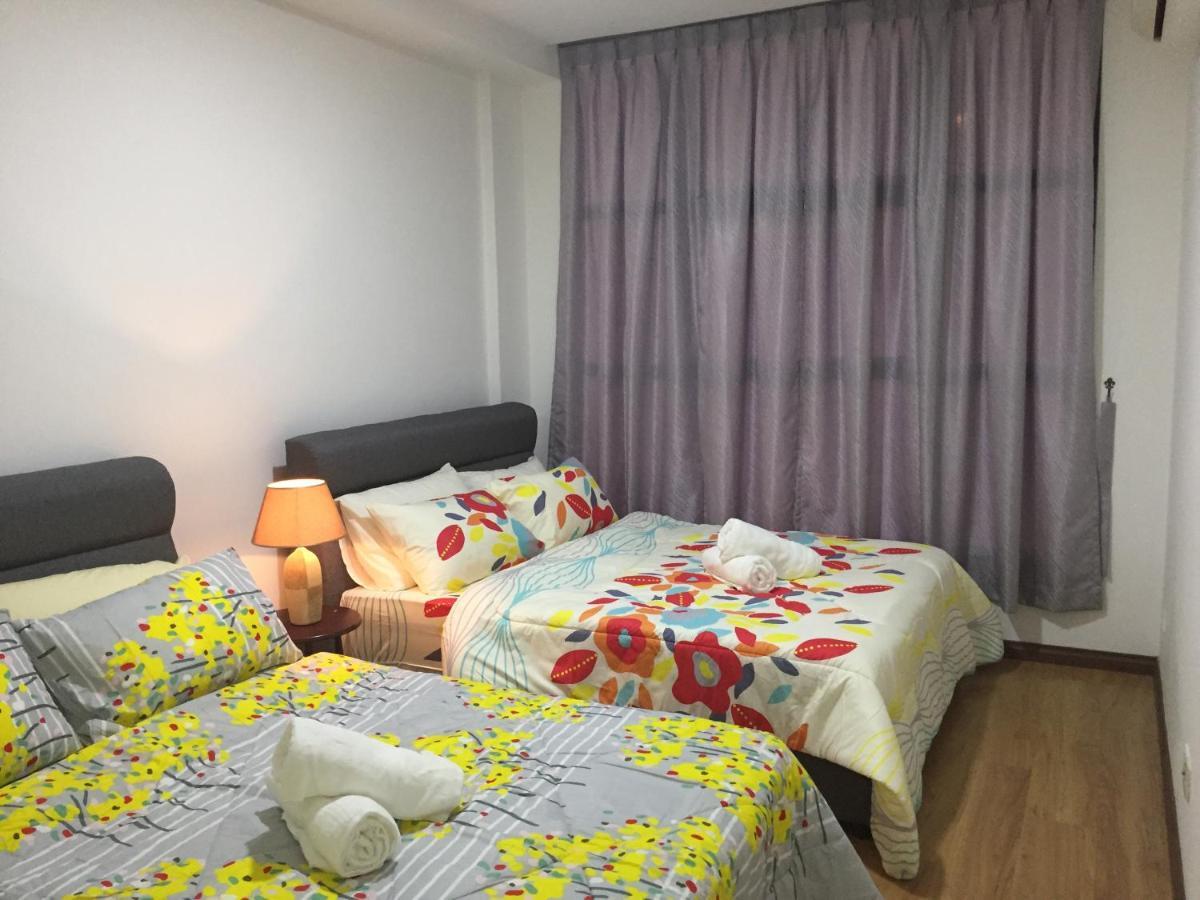 Roxy Apartment Kuching Bagian luar foto