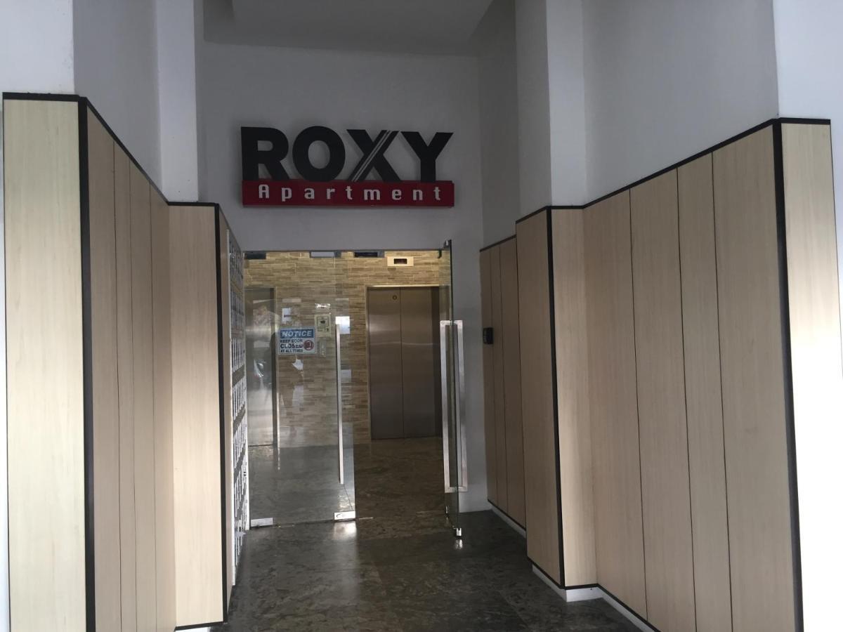 Roxy Apartment Kuching Bagian luar foto